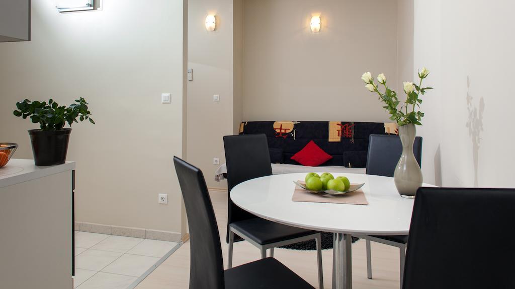 Apartments Toni Omis Ruang foto